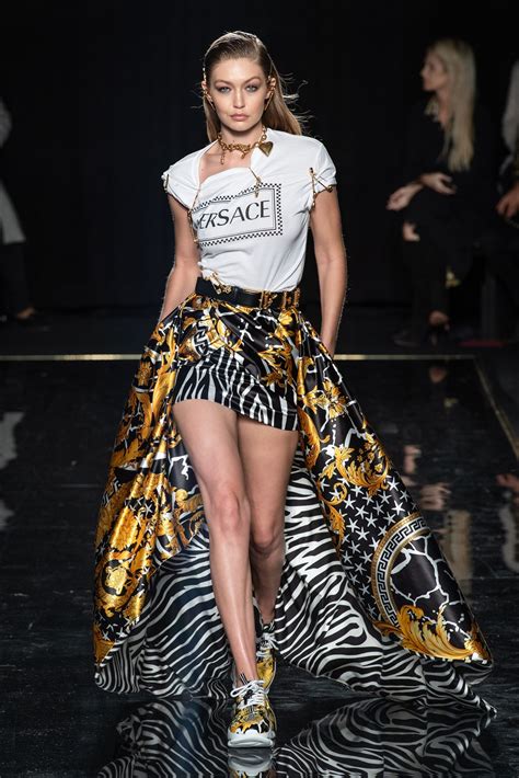 abiti di versace|Abiti da donna di Versace .